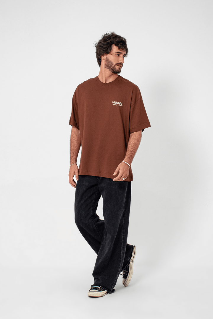Camiseta Oversized Básica - Pink Beast - Marrom - Urban Scars