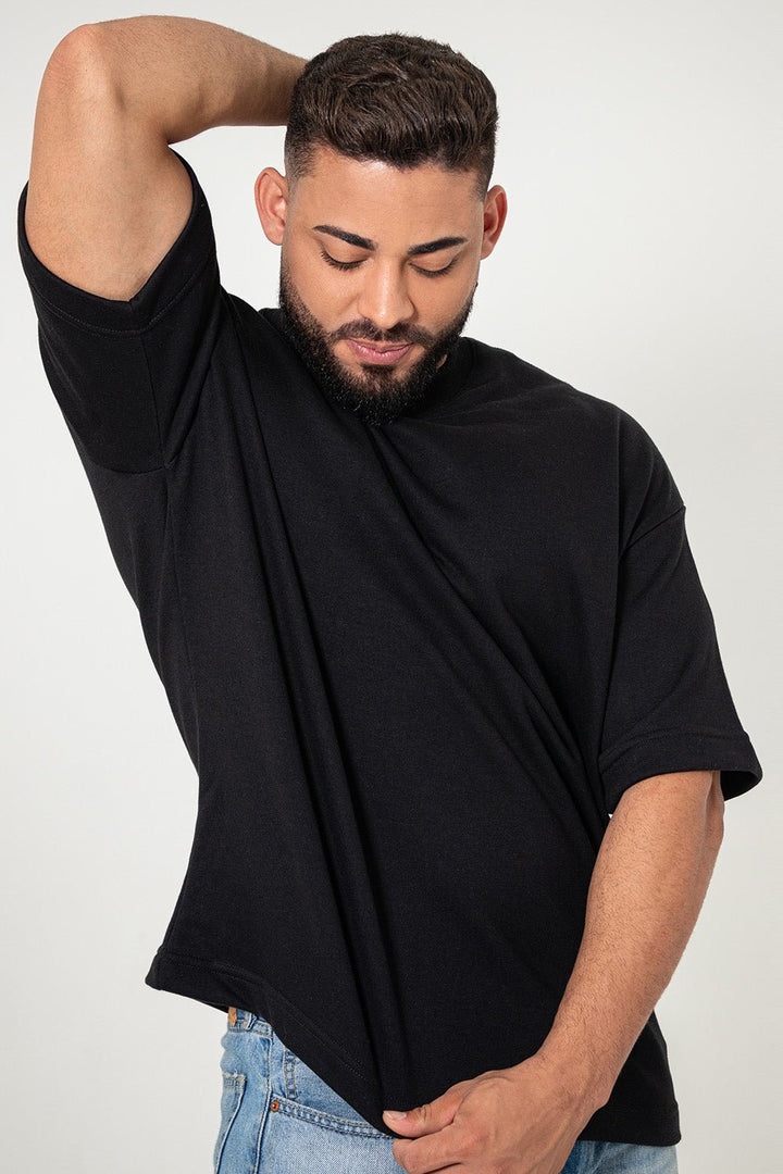 Camiseta Oversized Premium Lisa - Preta - Urban Scars