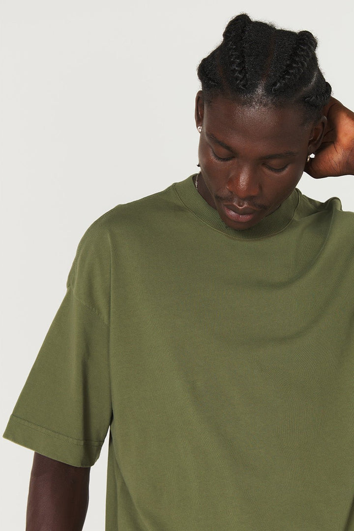 Camiseta Oversized Prime Lisa - Verde Oliva - Urban Scars